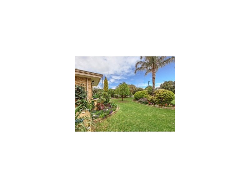 10 Neil Place, Waroona WA 6215