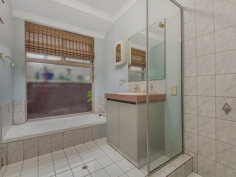 10 Neil Place, Waroona WA 6215