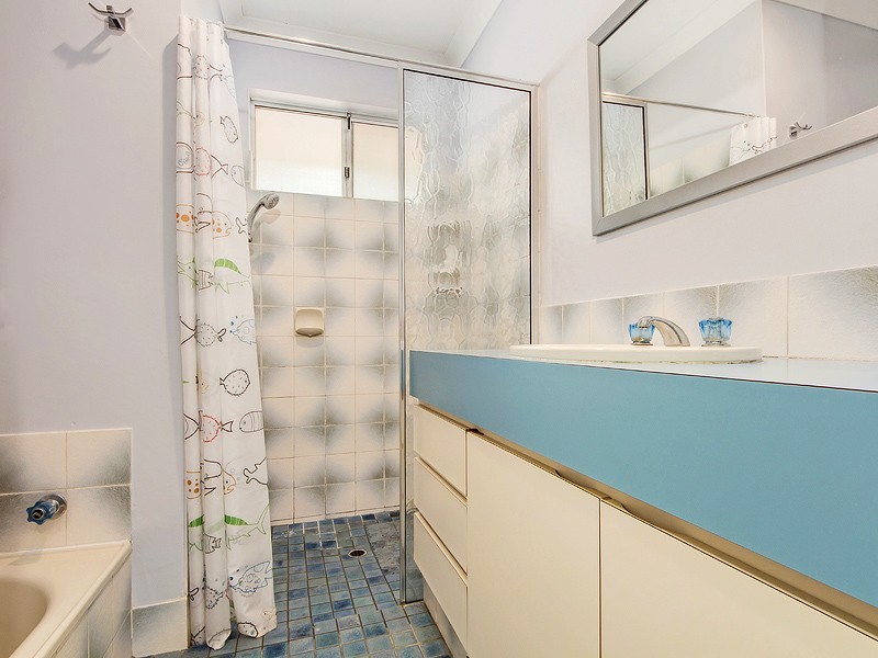 2 Hawksley Drive, Waroona WA 6215