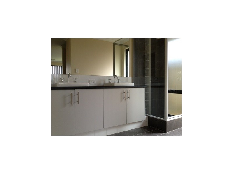 19 Newbridge Street, Meadow Springs WA 6210