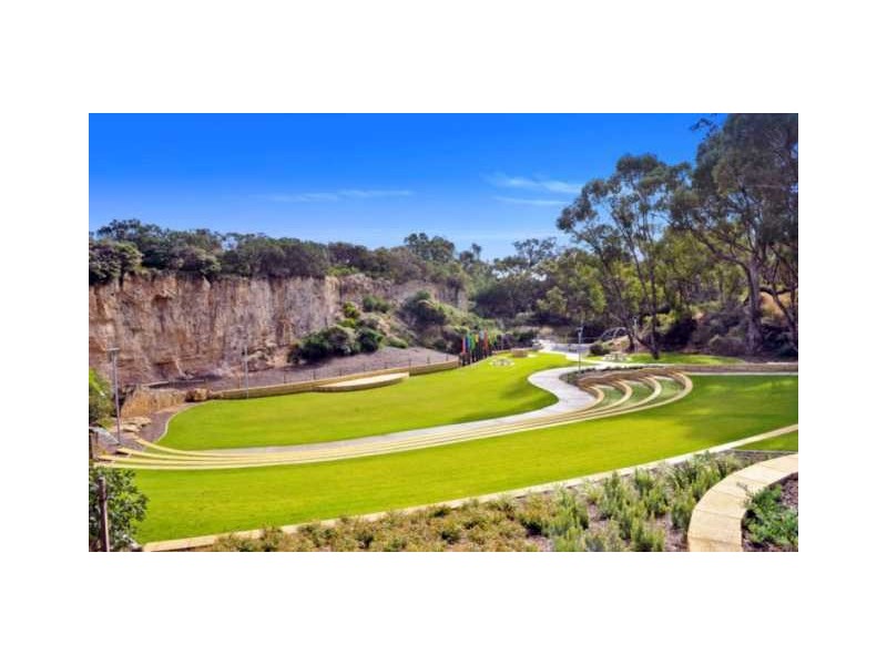 19 Newbridge Street, Meadow Springs WA 6210