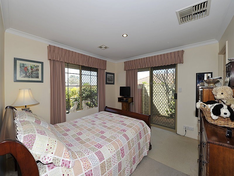 2 /49 DAVEY STREET, Mandurah WA 6210