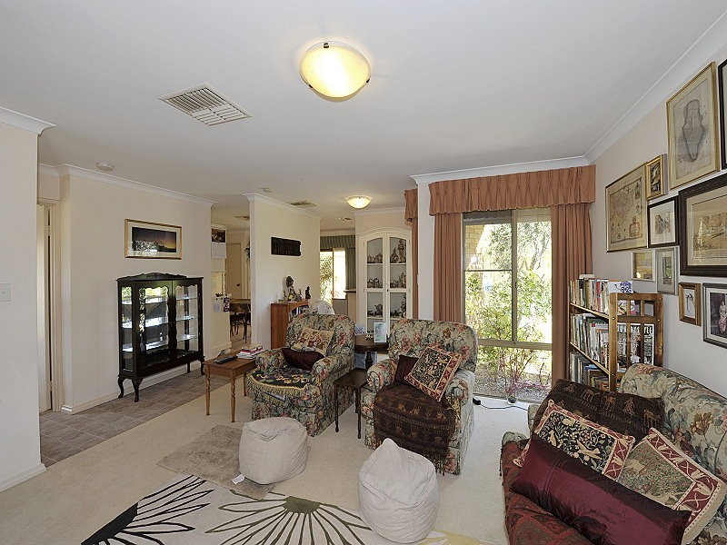 2 /49 DAVEY STREET, Mandurah WA 6210