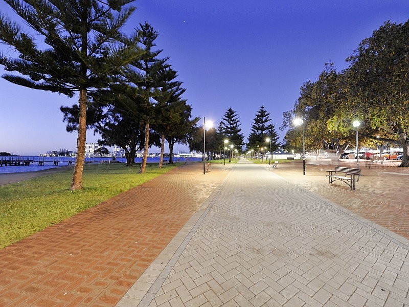 2 /49 DAVEY STREET, Mandurah WA 6210