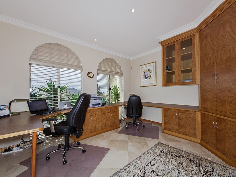 50 Alexis Circle, PORT BOUVARD, Wannanup WA 6210