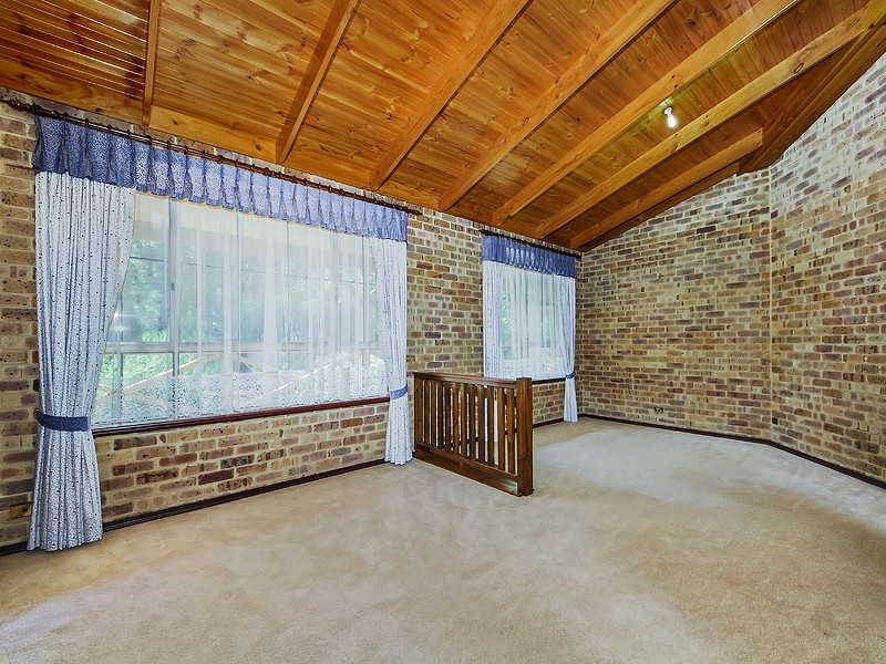 20 Russell Drive, Waroona WA 6215