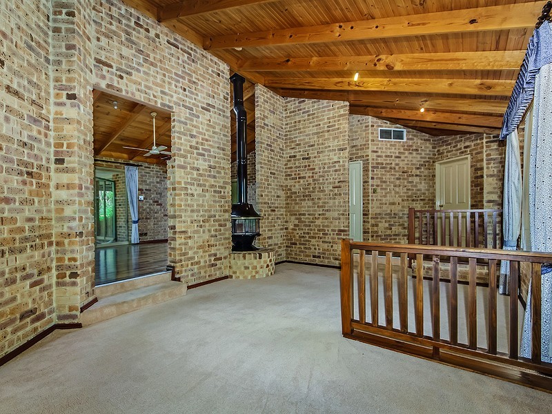 20 Russell Drive, Waroona WA 6215