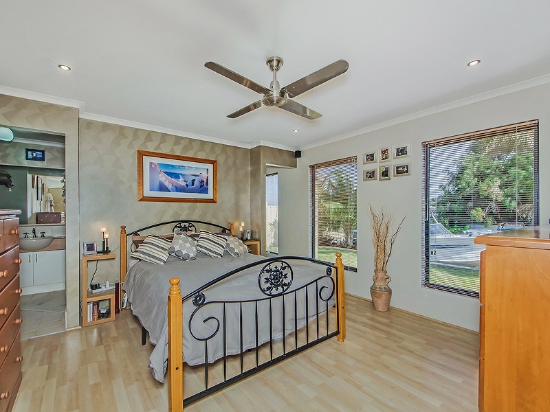 11 Melros Beach Rd, Dawesville WA 6211