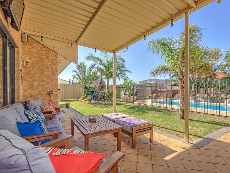 11 Melros Beach Rd, Dawesville WA 6211