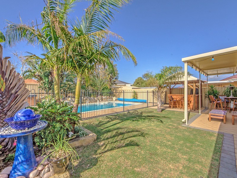 11 Melros Beach Rd, Dawesville WA 6211