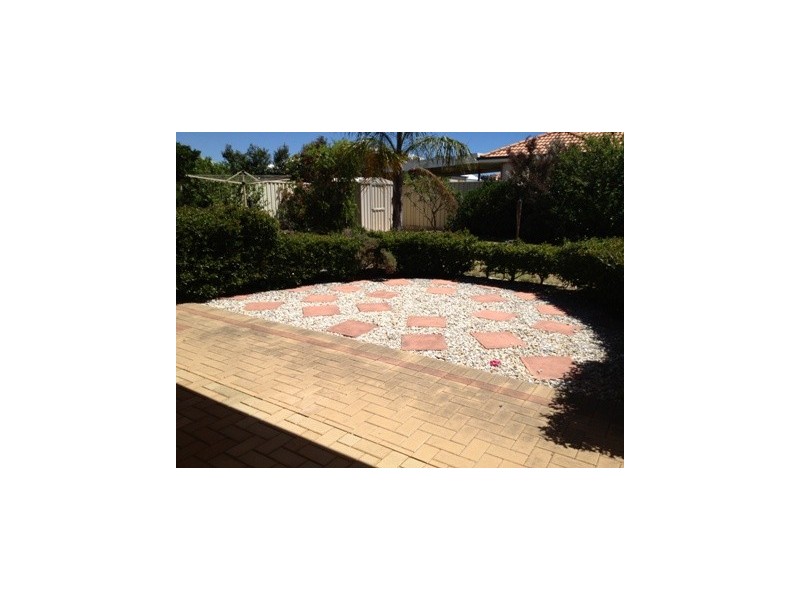 28 Ravendale Drive, Dudley Park WA 6210