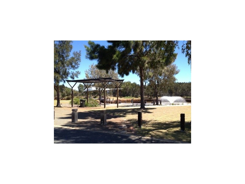 28 Ravendale Drive, Dudley Park WA 6210