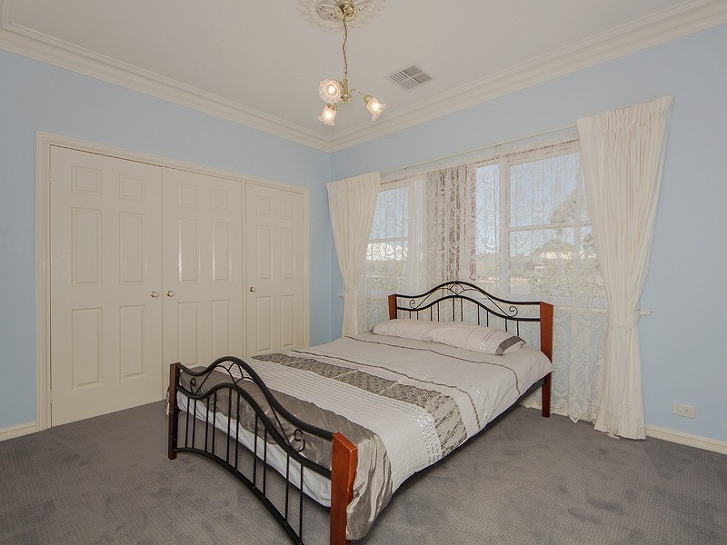 36 Willow Gardens, South Yunderup WA 6208