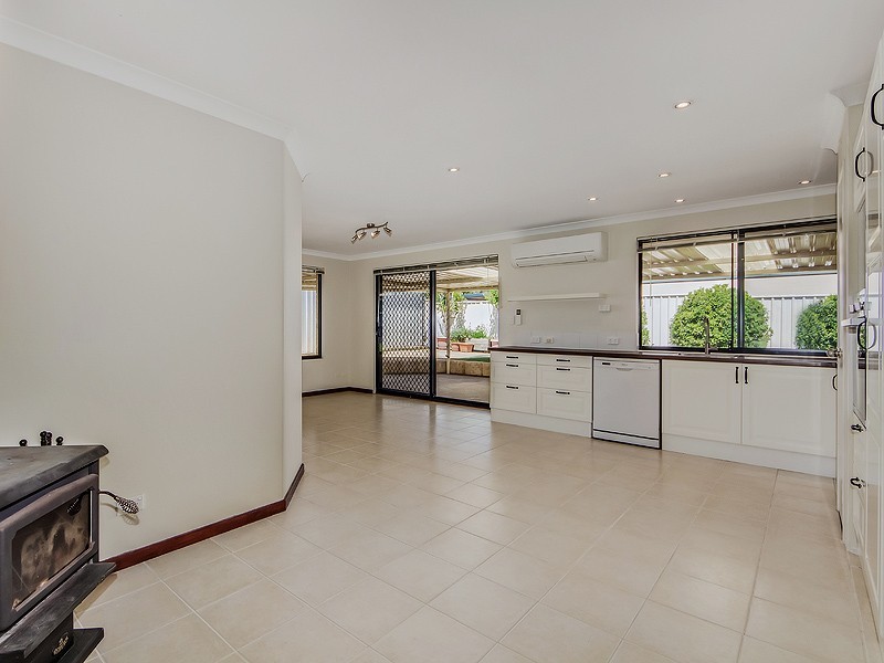 70 Exchequer Ave, Greenfields WA 6210