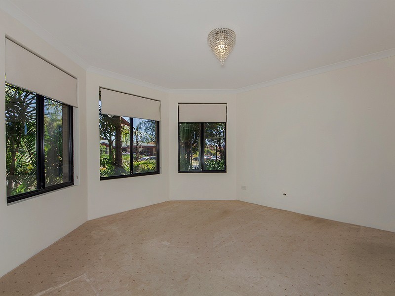 70 Exchequer Ave, Greenfields WA 6210