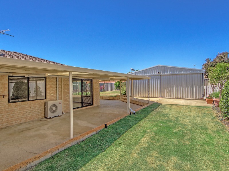 70 Exchequer Ave, Greenfields WA 6210