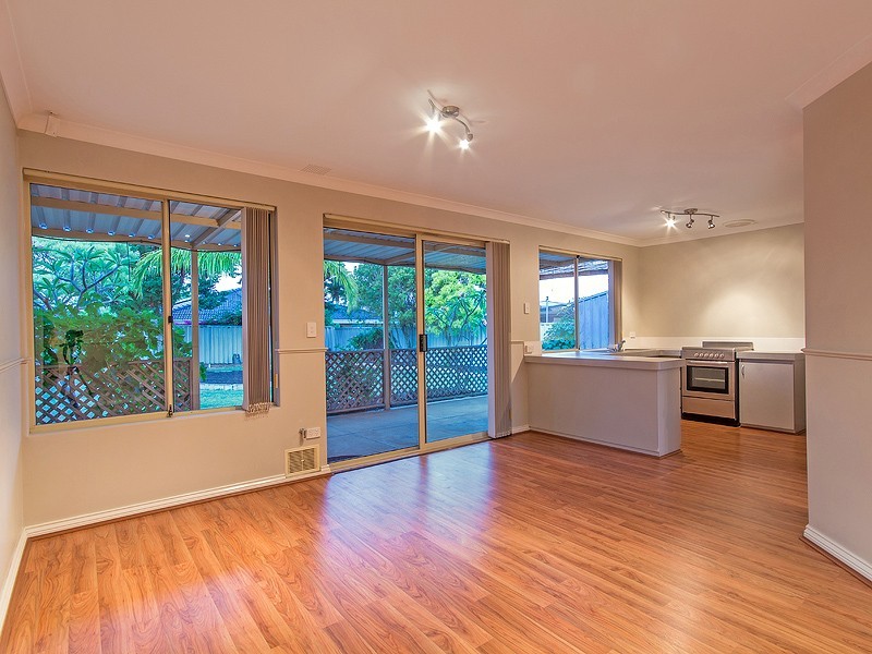 48 Cuthbertson Drive, Cooloongup WA 6168