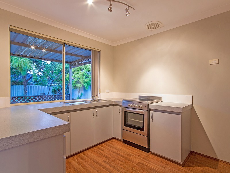 48 Cuthbertson Drive, Cooloongup WA 6168