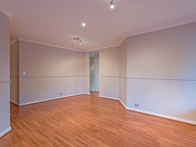 48 Cuthbertson Drive, Cooloongup WA 6168