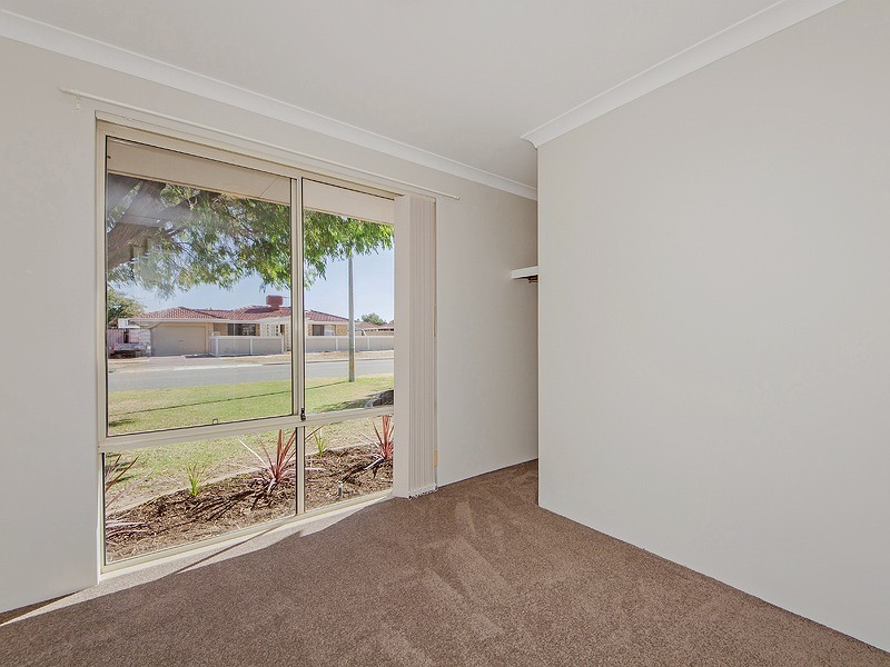 48 Cuthbertson Drive, Cooloongup WA 6168