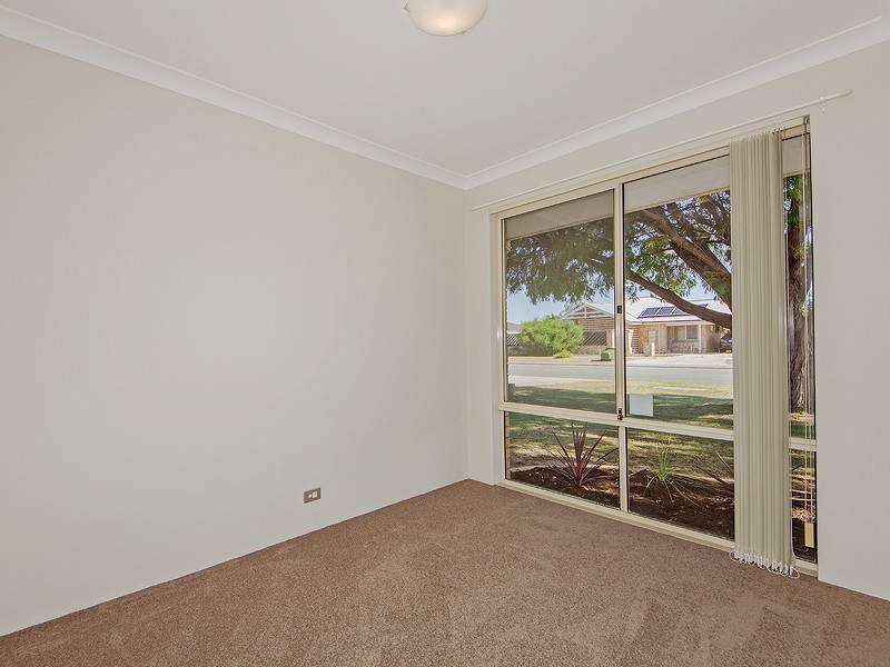 48 Cuthbertson Drive, Cooloongup WA 6168