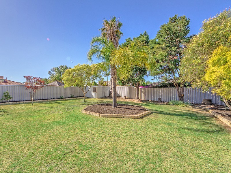 48 Cuthbertson Drive, Cooloongup WA 6168