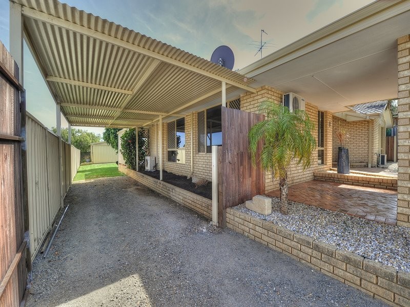 8 Wattle Close, Bouvard WA 6211