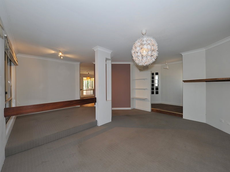 8 Wattle Close, Bouvard WA 6211