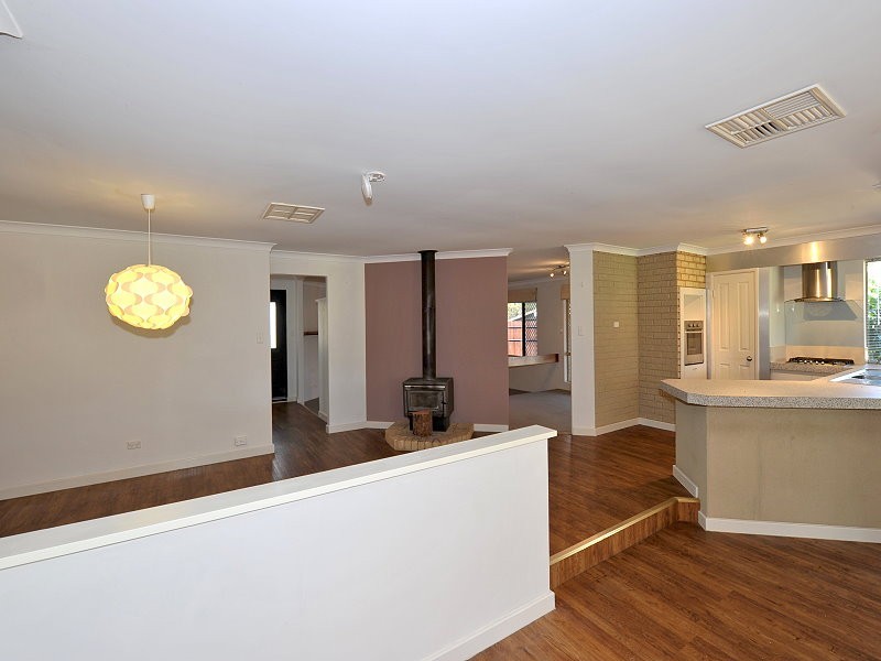 8 Wattle Close, Bouvard WA 6211