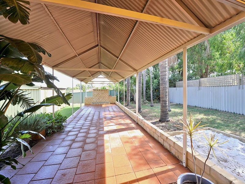 8 Wattle Close, Bouvard WA 6211