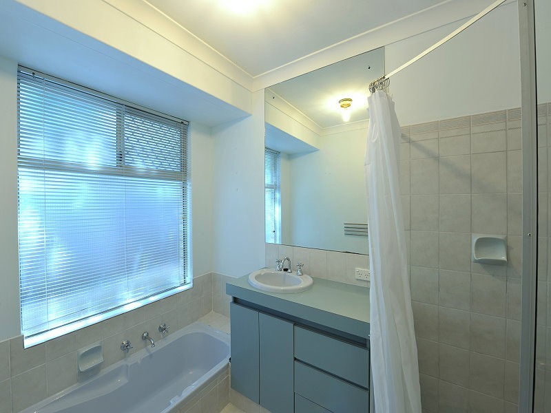 8 Wattle Close, Bouvard WA 6211