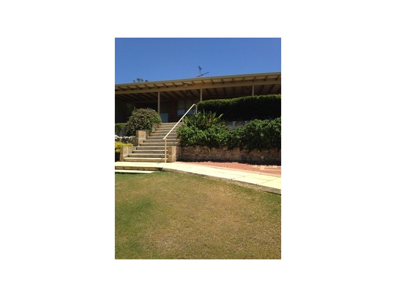 32 Pioneer Crt, Dawesville WA 6211