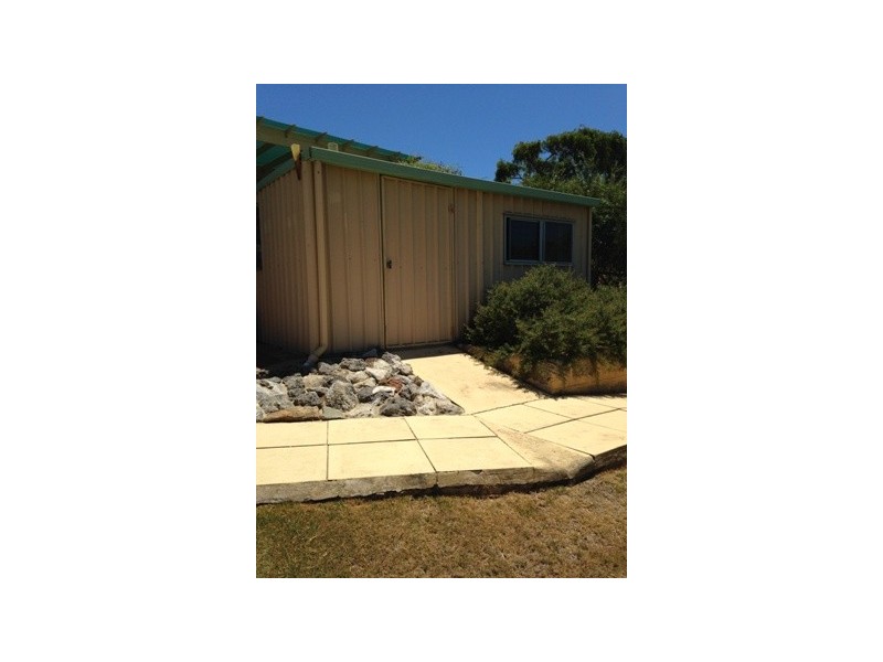 32 Pioneer Crt, Dawesville WA 6211