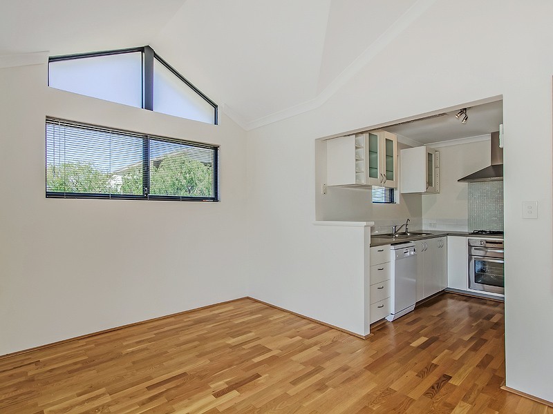 1/18 Davey, Mandurah WA 6210