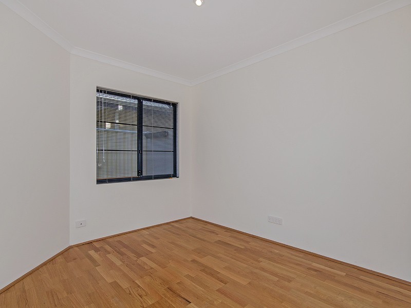 1/18 Davey, Mandurah WA 6210