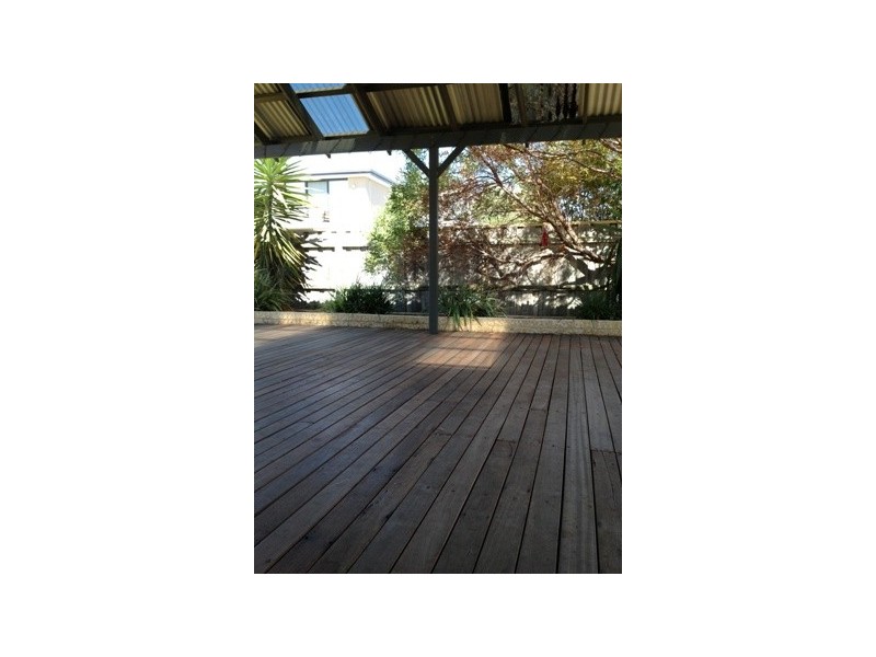 11 Coila Bend, Lakelands WA 6180