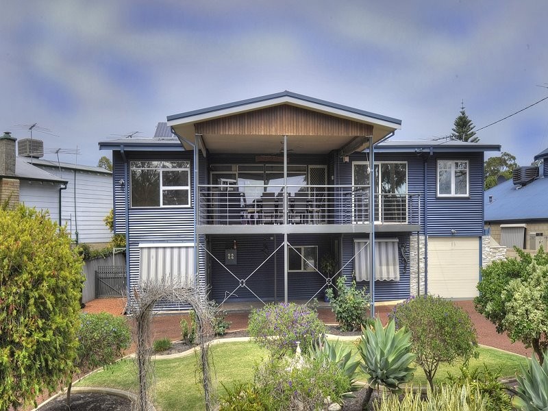 22 Redcliffe Road, Greenfields WA 6210