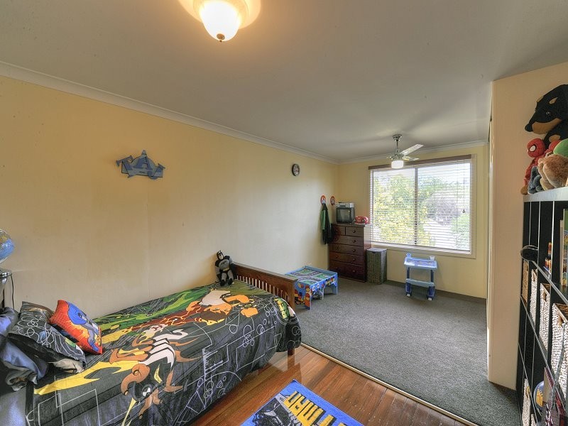 22 Redcliffe Road, Greenfields WA 6210