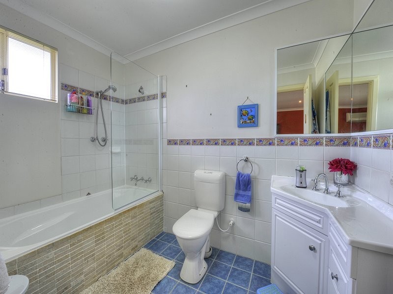 22 Redcliffe Road, Greenfields WA 6210