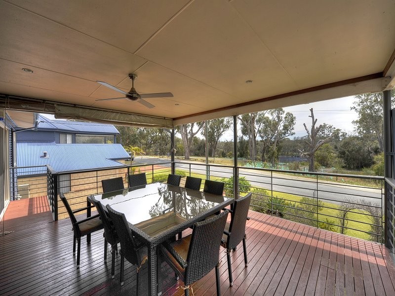 22 Redcliffe Road, Greenfields WA 6210