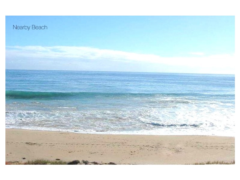 2 Hibiscus Rise, Halls Head WA 6210