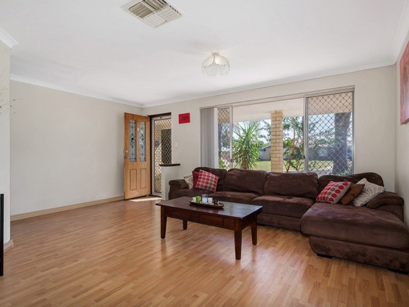 5 Selwyn Rise, Greenfields WA 6210