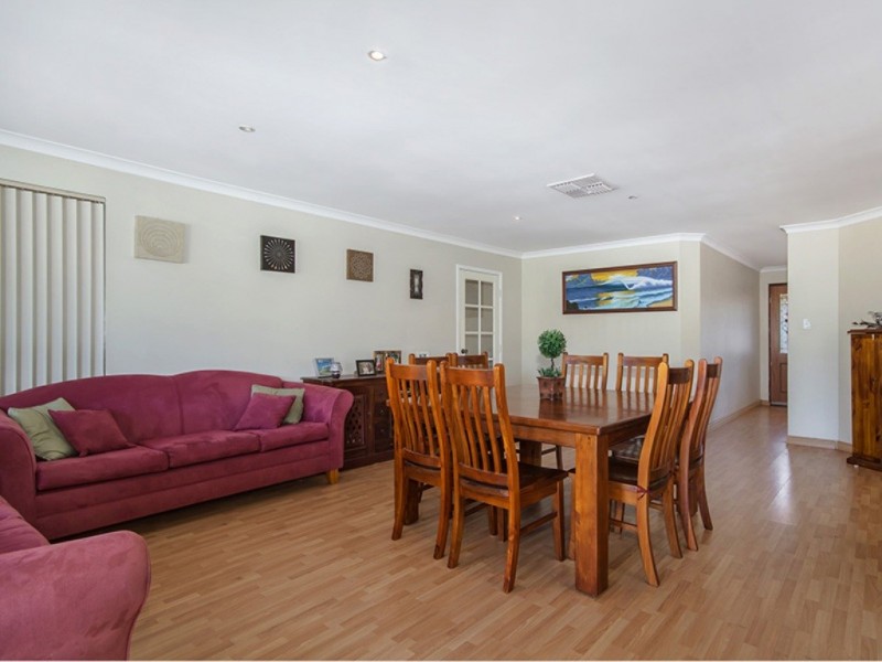 5 Selwyn Rise, Greenfields WA 6210