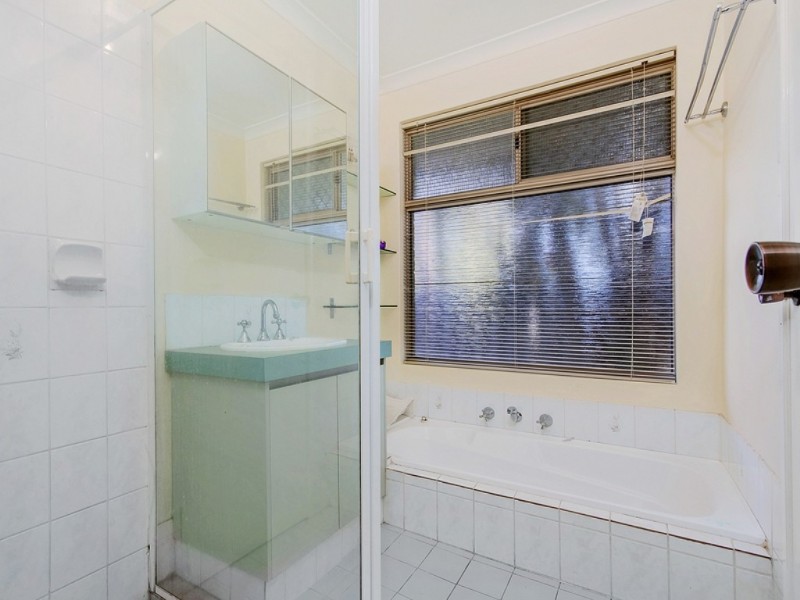 5 Selwyn Rise, Greenfields WA 6210