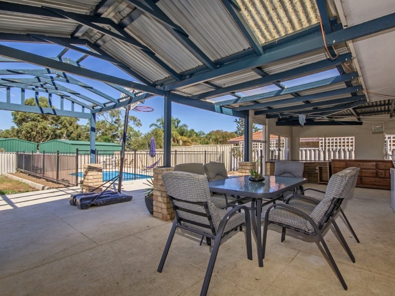 5 Selwyn Rise, Greenfields WA 6210