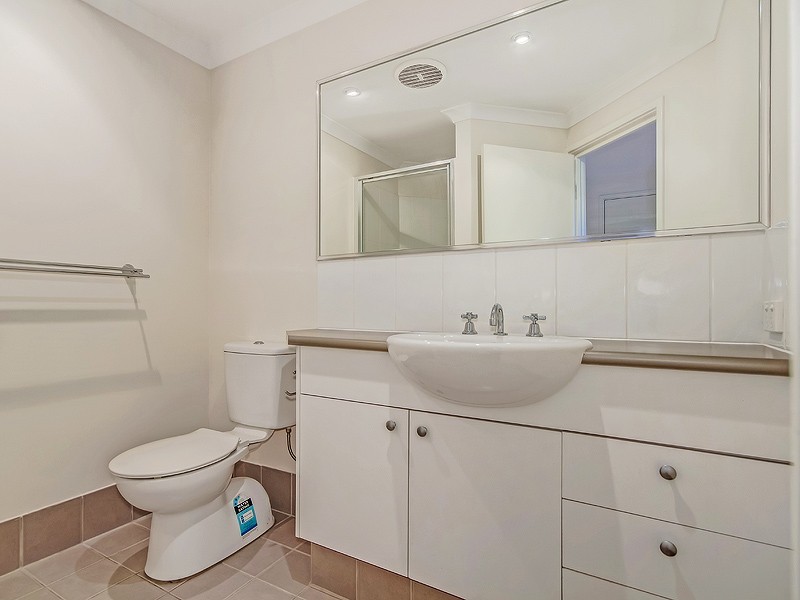 1/18 Davey Street, Mandurah WA 6210