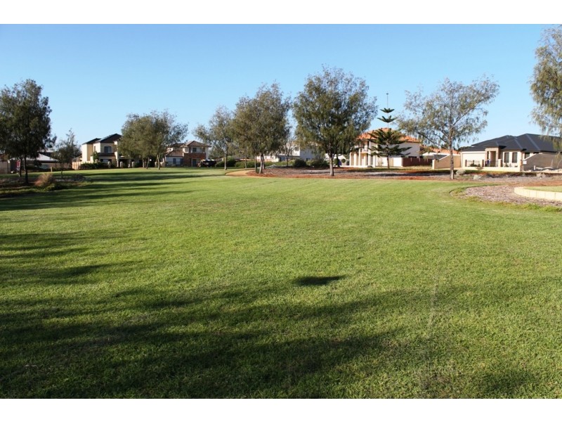 9 Masthead Way, Wannanup WA 6210