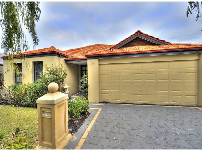 9 Masthead Way, Wannanup WA 6210