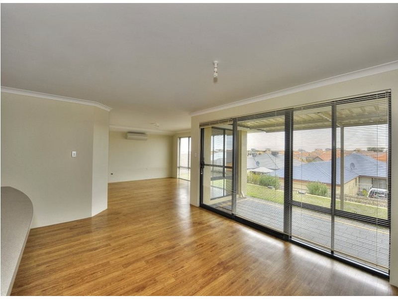 9 Masthead Way, Wannanup WA 6210