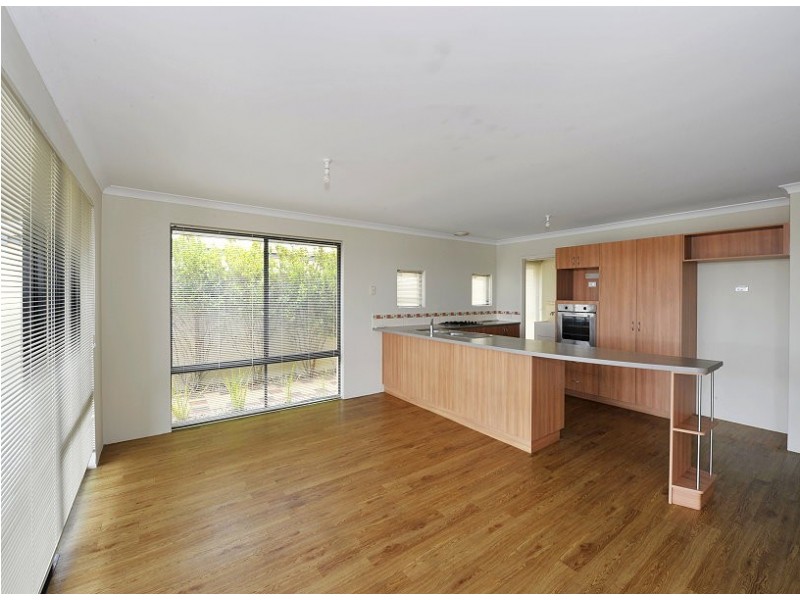 9 Masthead Way, Wannanup WA 6210